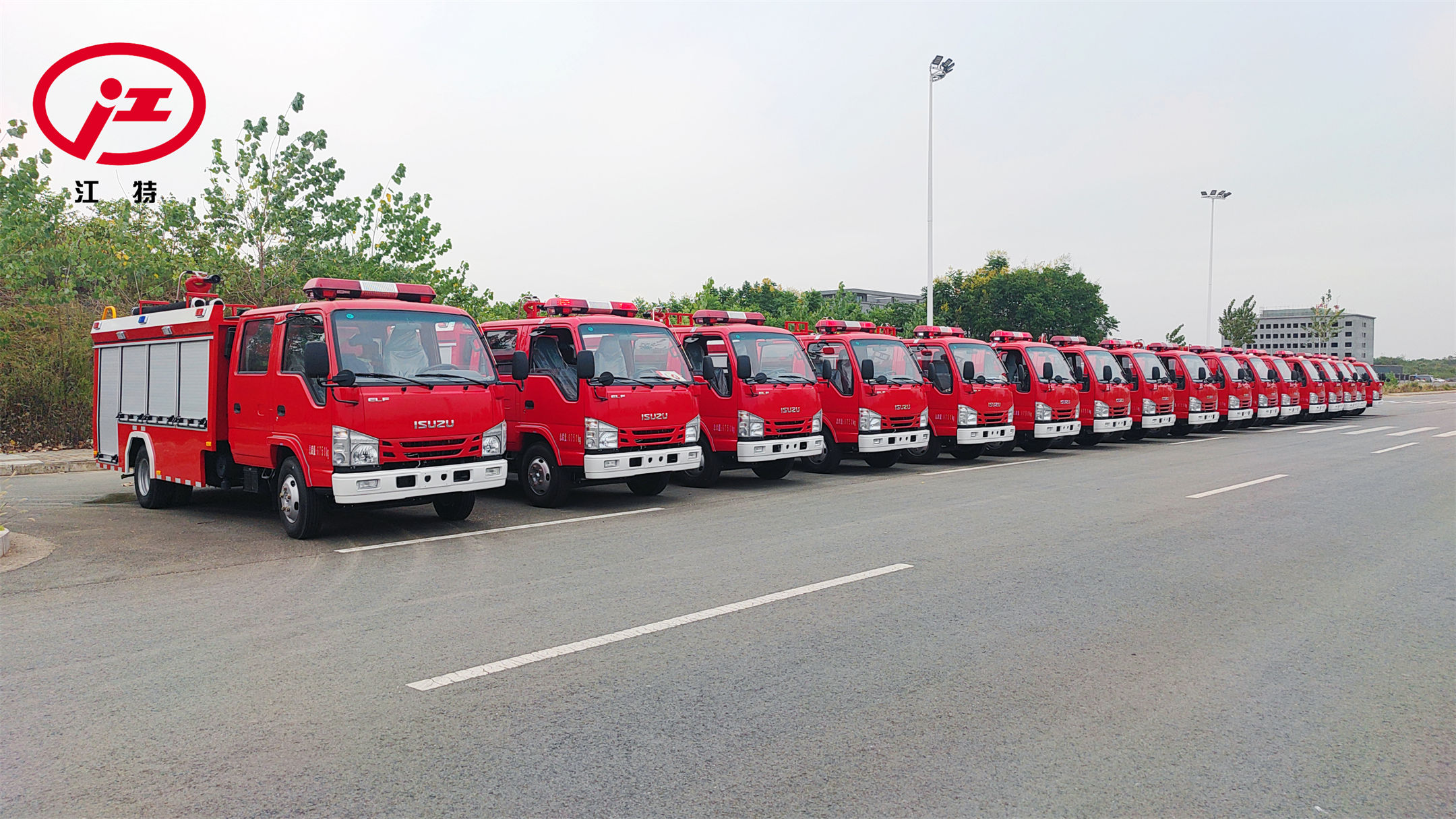 湖北江南-83台庆铃水罐消防车，第一批次发车视频